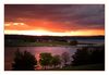 Sonnenuntergang und Schlechtwetter- Wolken am Staudamm (Lac) de Naussac, bei Langogne, Languedoc-Roussillon