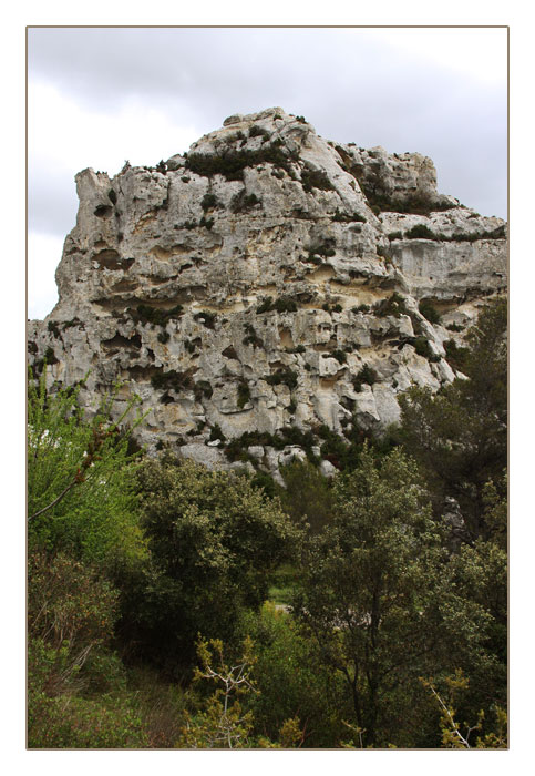 schroffe Felsformation in Les Baux-de-Provence