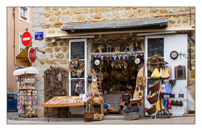 Souvenirshop in Vallon-Pont-d’Arc an der Adeche