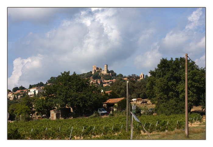 Grimaud und die Ruine der Burg Grimaud