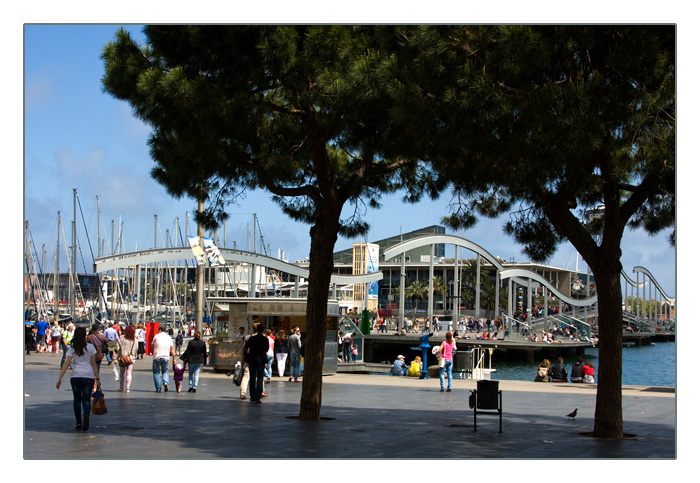 Rambla del Mar mit Holzbrücke am Hafen Port Vell