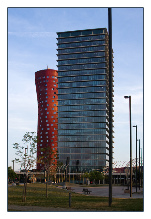 Hotel und Büroturm Porta Fira Towers - Plaça Europa