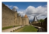 die äussere und innere Mauer der Festung Cité von Carcassonne, Départements Aude, Region Languedoc-Roussillon