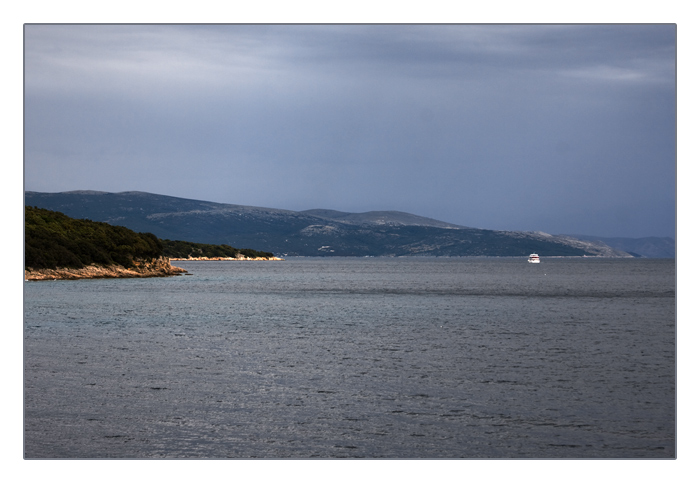 ein letzter Blick zurück. Ankunft Valbiska, auf der Insel Krk