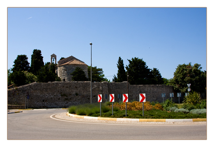 Ankunft in Osor, direkt am Kanal zwischen der Insel Cres und Lošinj (Losinj), Kroatien