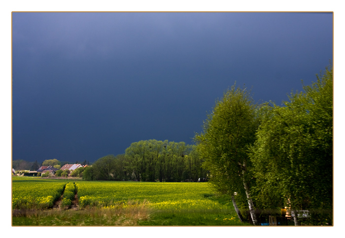 Unwetterhimmel auf der Fahrt zur insel Rügen