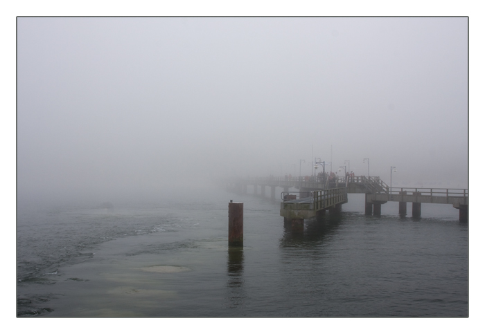 Seebrücke Göhren im Nebel, Insel Rügen