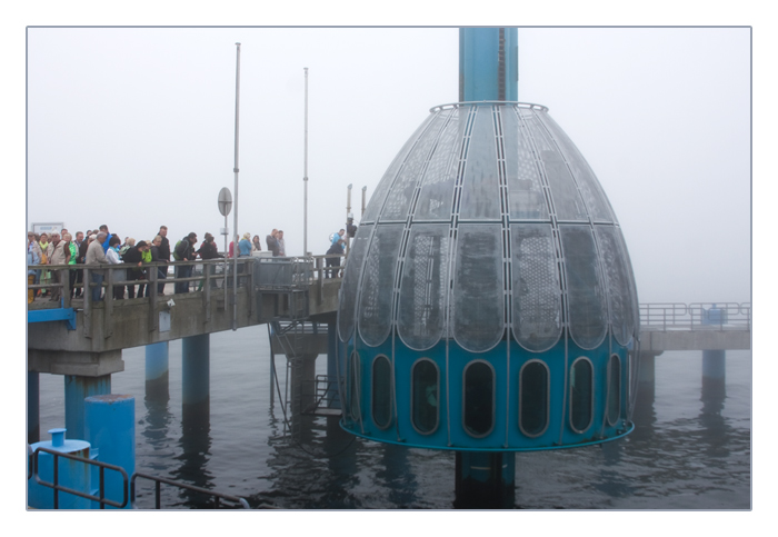 Tauchgondel Sellin im Nebel, Insel Rügen