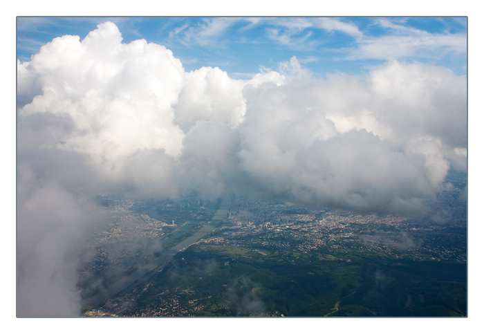 Donau und Wien, im Landeanflug